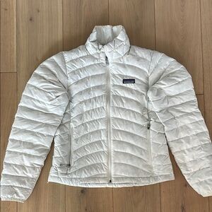 Patagonia Women's White Puffer Jacket